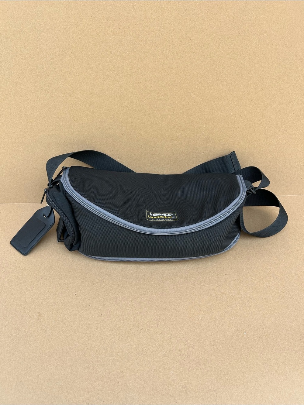 VTG Tundra Camjacket Camera bag Shoulder Messenger Black Padded Utility Zippered